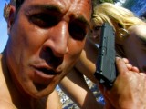 Vidéo porno mobile : Soldiers fuck three bitches on the beach!
